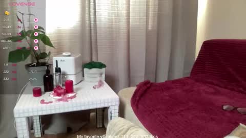 Hot Thumbelina online show from November 16, 5:46 am