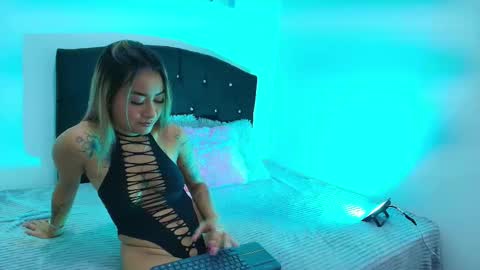 Snapshot of hot_valeryx chatting on September 13, 12:21 am hot_valeryx online show from September 13, 12:21 am