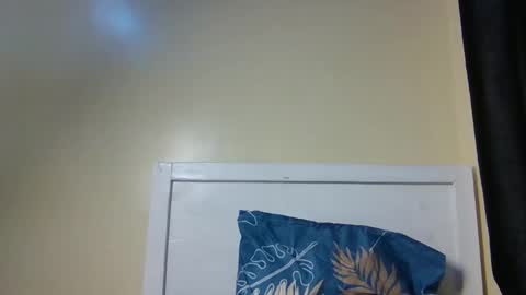 Snapshot of hot_velvet2 chatting on January 6, 5:05 pm hot_velvet2 online show from January 6, 5:05 pm