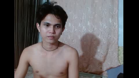Snapshot of hot_vincent chatting on February 24, 10:37 am kinky couple online show from February 24, 10:37 am
