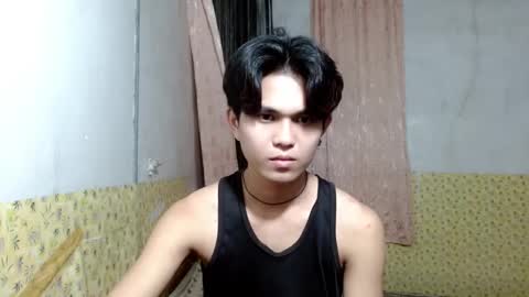 Snapshot of hot_vincent chatting on March 1, 7:30 am kinky couple online show from March 1, 7:30 am