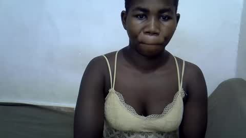 Snapshot of hotagrace chatting on November 1, 11:12 am hotagrace online show from November 1, 11:12 am