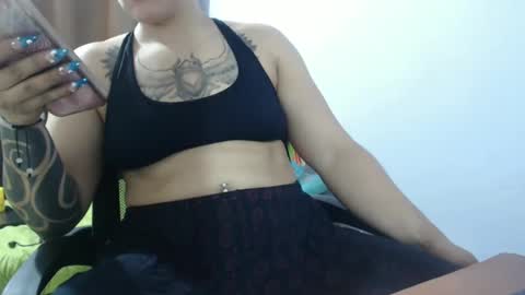 Snapshot of hotandpower10 chatting on January 29, 3:01 am Hot and PowerHOPE U MISS ME online show from January 29, 3:01 am