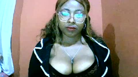 Snapshot of hotarian1 chatting on June 13, 7:06 am hotarian1 online show from June 13, 7:06 am