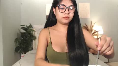 hotasian_gabby69 online show from June 22, 10:56 am