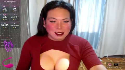 Snapshot of hotasian_mama chatting on October 22, 7:41 am Grace online show from October 22, 7:41 am