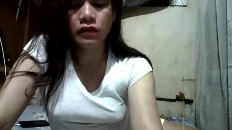 hotasian_pinayx online show from September 21, 12:29 pm