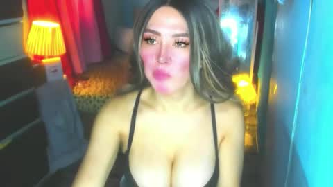 T A N Y A online show from October 16, 1:17 am