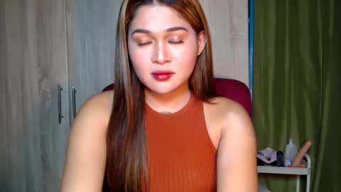 Snapshot of hotbabealjie chatting on March 10, 10:37 am Aljie online show from March 10, 10:37 am