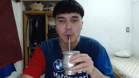 Snapshot of hotbaby6900 chatting on November 25, 11:21 am hotbaby6900 online show from November 25, 11:21 am