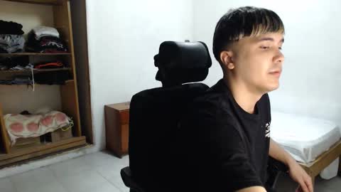 hotbaby6900 online show from December 17, 12:11 pm