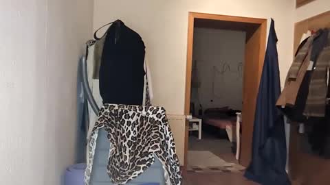 Betty Bellucci online show from October 31, 7:04 pm