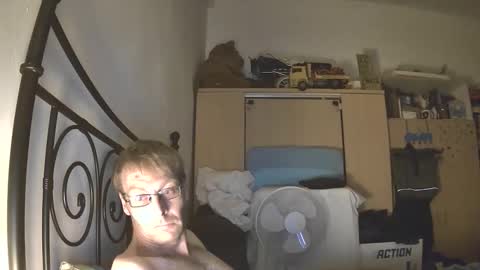 hotbilly_39 online show from September 11, 10:10 pm