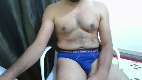 Snapshot of hotboy8677 chatting on May 31, 8:10 am Hotboy8677 online show from May 31, 8:10 am