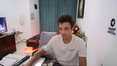 Hotboyshorny online show from January 31, 7:11 pm