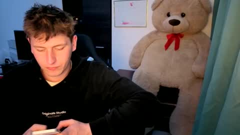 Hotboyshorny online show from April 27, 1:31 pm