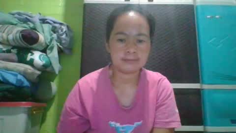 Snapshot of hotchicks4uxx chatting on February 18, 10:47 pm hotchicks4uxx online show from February 18, 10:47 pm