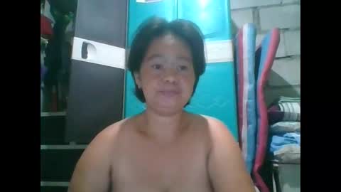 hotchicks4uxx online show from January 16, 11:09 pm