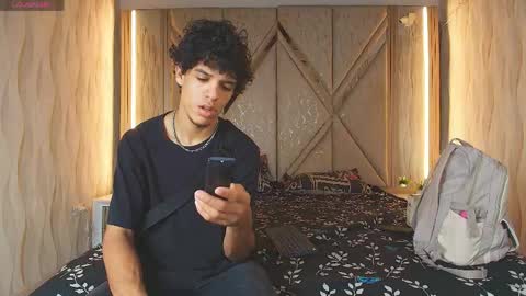 hotcouple_222 online show from June 8, 1:22 pm