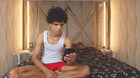 hotcouple_222 online show from June 9, 1:23 pm