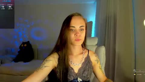 Snapshot of hotdevilsss chatting on June 21, 2:03 am SWEET DEVILS PUSSY online show from June 21, 2:03 am