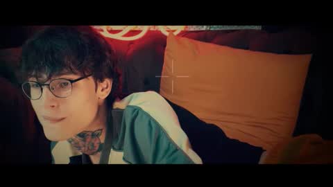 Snapshot of hotdogswaitingaports chatting on March 18, 7:28 pm Archi Stewart online show from March 18, 7:28 pm