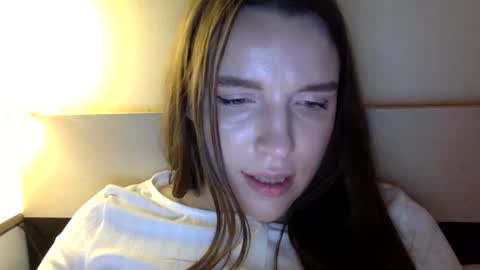 Snapshot of hoteffy chatting on December 19, 11:14 pm effy online show from December 19, 11:14 pm