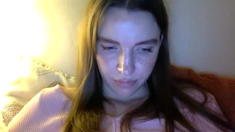 effy online show from November 25, 6:57 am