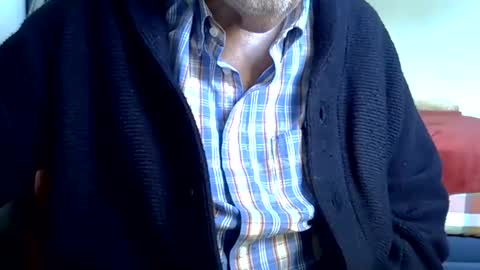 hotejok online show from May 11, 3:18 pm