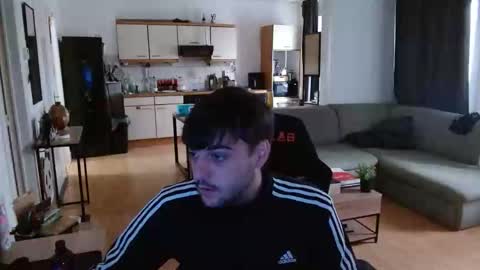 Snapshot of hotfilled chatting on October 18, 3:57 pm Mephisto667 online show from October 18, 3:57 pm