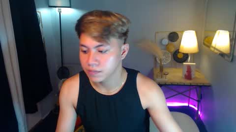 hotfucker_drei online show from September 24, 7:55 am