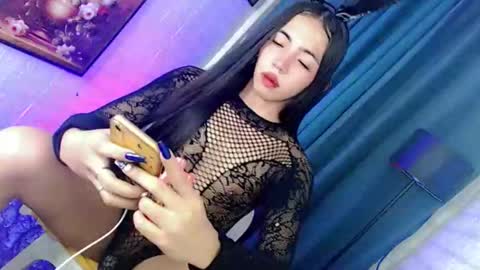 Snapshot of hotfucking_queen1111 chatting on November 27, 2:57 am hotfucking_queen1111 online show from November 27, 2:57 am