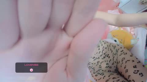 beauty has a prize so make it worth plzzz online show from November 2, 4:15 am