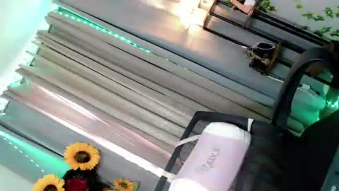 hotgirl_krisxx online show from October 30, 6:04 am