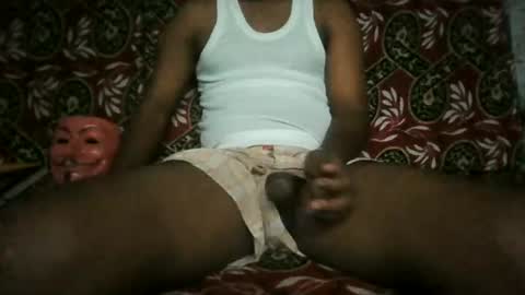 hotguyy001 online show from July 7, 4:59 am