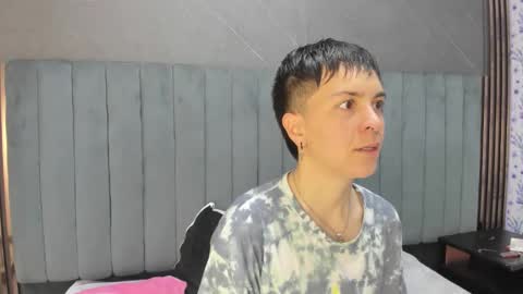 hannah online show from December 17, 1:55 am