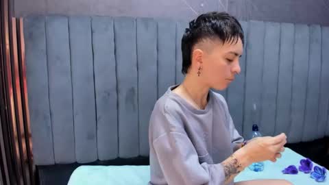 hannah online show from February 3, 6:22 am