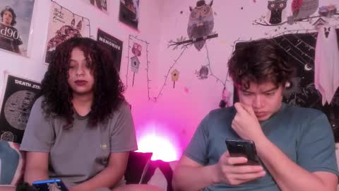 Sam and Nico online show from December 15, 2:05 am