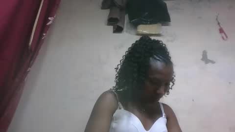 veronique online show from October 25, 9:50 am