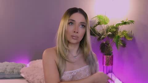 Maria online show from March 28, 5:23 pm