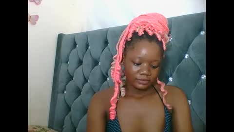 LOYCE online show from February 19, 7:32 pm