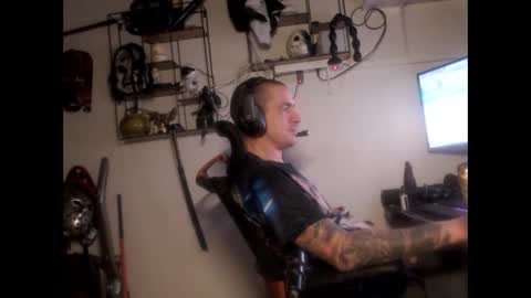 Snapshot of hotkinkytat chatting on January 29, 5:09 am hotkinkytat online show from January 29, 5:09 am