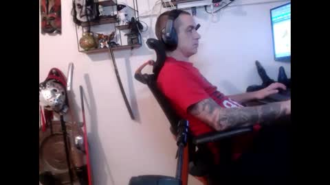 Snapshot of hotkinkytat chatting on February 1, 12:29 am hotkinkytat online show from February 1, 12:29 am