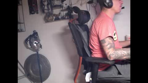 Snapshot of hotkinkytat chatting on November 15, 9:54 pm hotkinkytat online show from November 15, 9:54 pm