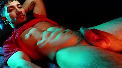 Hotlatinking online show from August 5, 9:50 pm