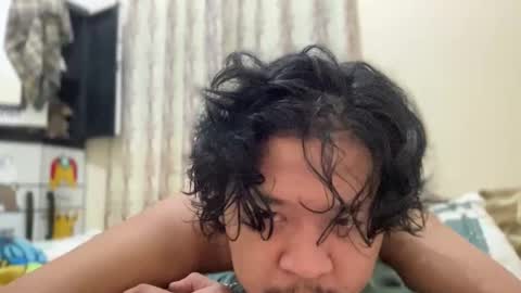 hotleechs967401 online show from February 16, 9:33 pm