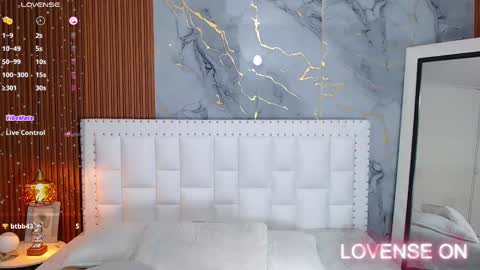 Snapshot of hotlittlechill chatting on January 13, 2:11 pm hotlittlechill online show from January 13, 2:11 pm