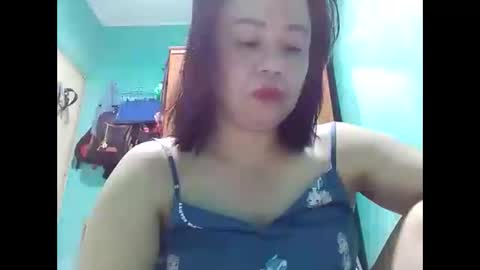 Snapshot of hotmama2325 chatting on October 28, 9:28 pm JOY online show from October 28, 9:28 pm