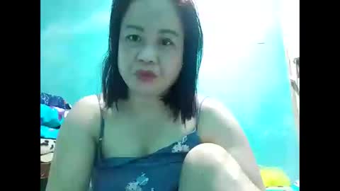 Snapshot of hotmama2325 chatting on November 3, 11:26 pm JOY online show from November 3, 11:26 pm