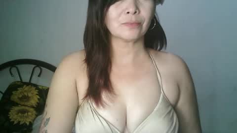 Snapshot of hotmamajen4u chatting on May 31, 12:41 am hotmamajen4u online show from May 31, 12:41 am